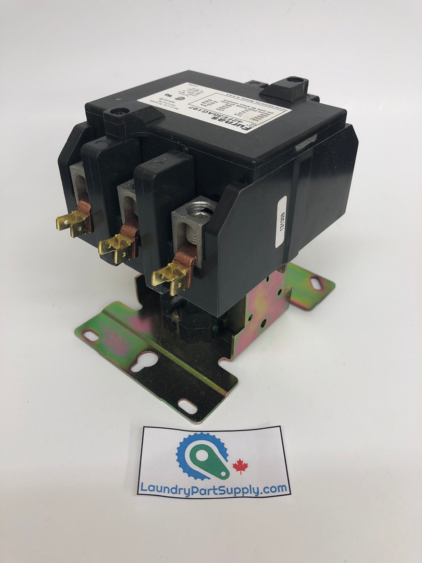 RELAY CONTACTOR  220v  TPST 93amp